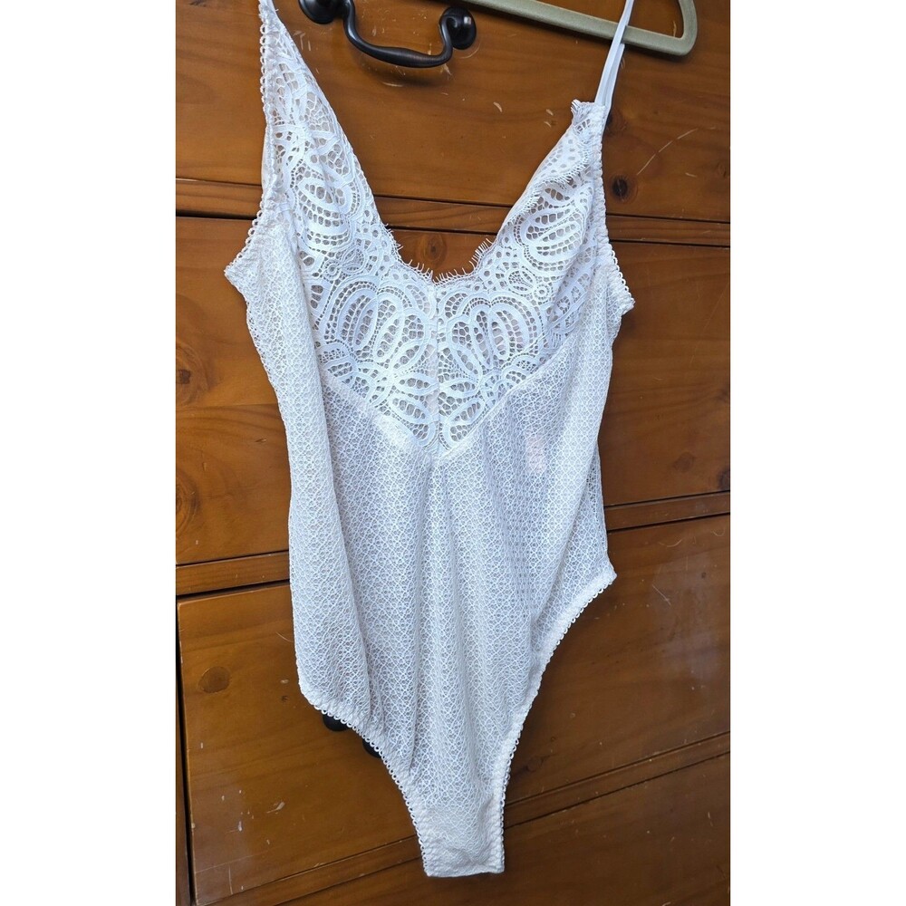 NWT Victoria’s Secret Teddy Bodysuit Cream Lace  Feminine Neutral V Neck